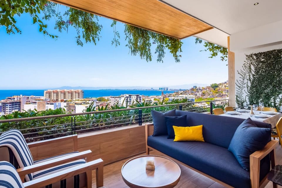 [Terrace] Your outdoor living room, 6th floor above the Romantic Zone.