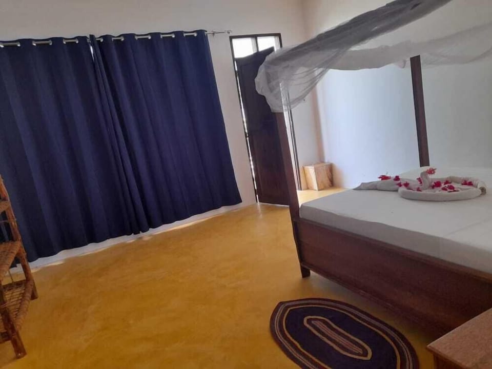 Bedroom (1)