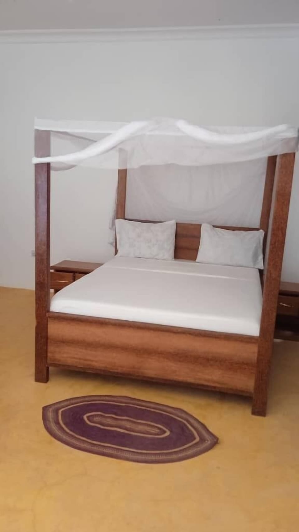 Bed (2)