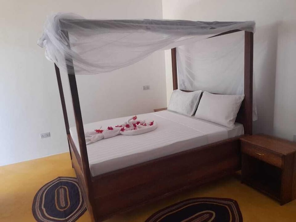 Bedroom (2)