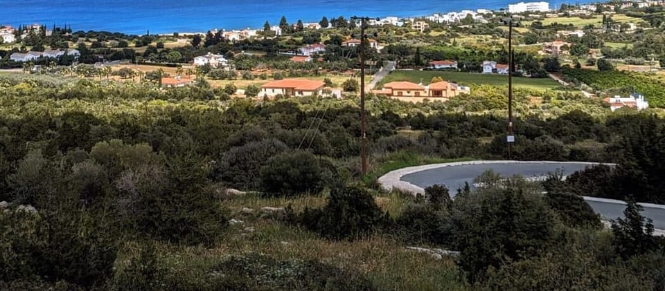 Location of the villa to the Harbour 