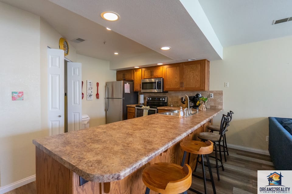 Kichen Breakfast Bar
