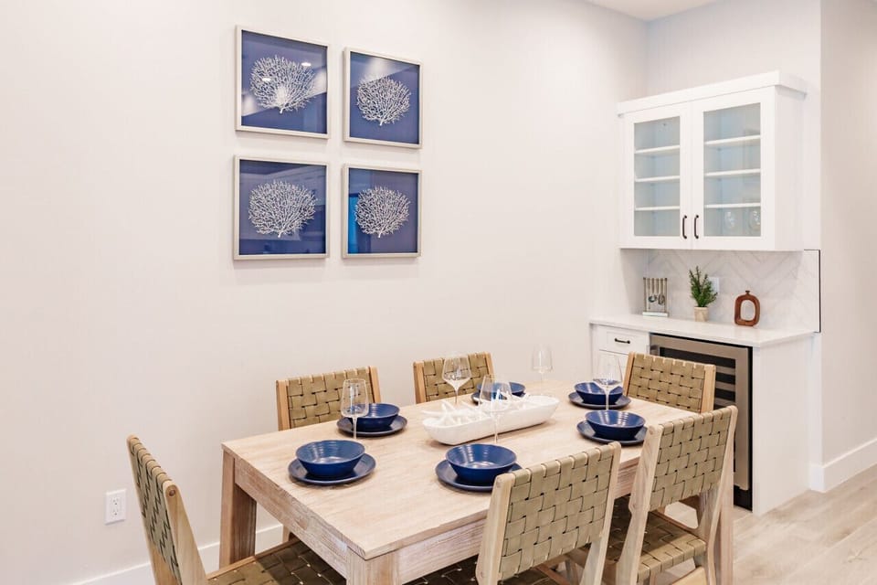 Dining Area.