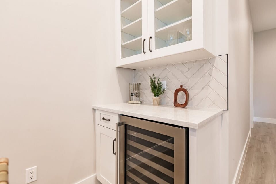 Mini Bar with Wine Cooler.
