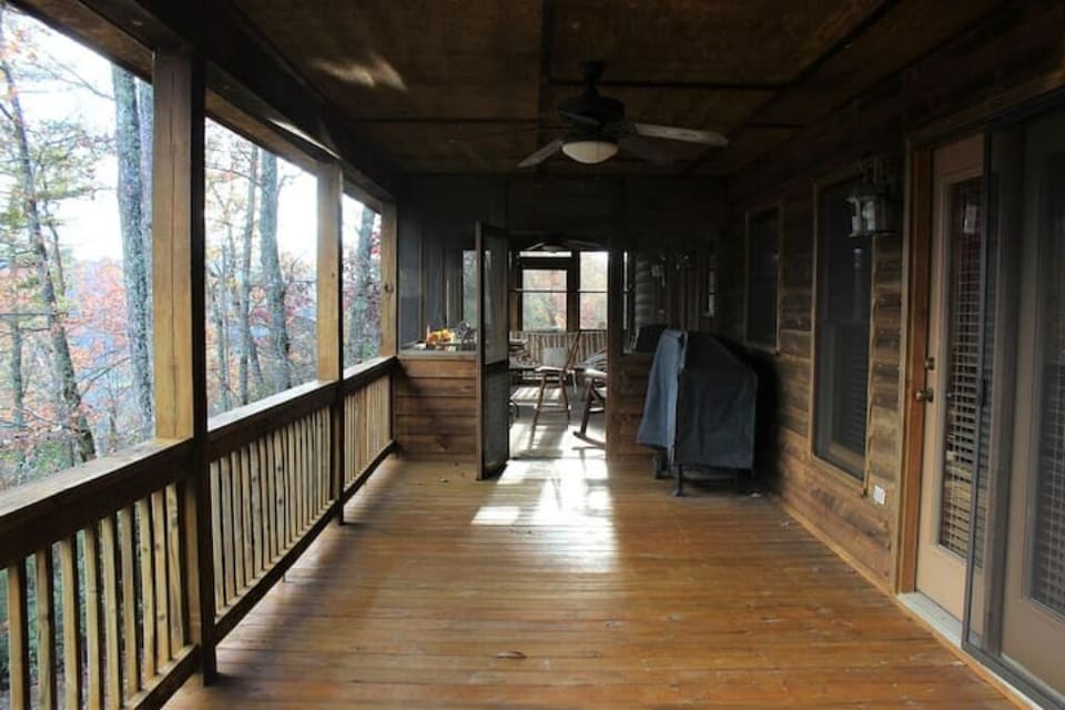 480 square feet of deck.  Wonderful place to congregate and enjoy the view.