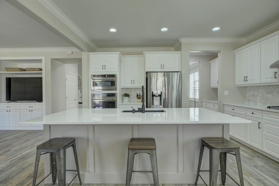 afce01b0-9aab-430e-a1dd-a1af19be3bd2