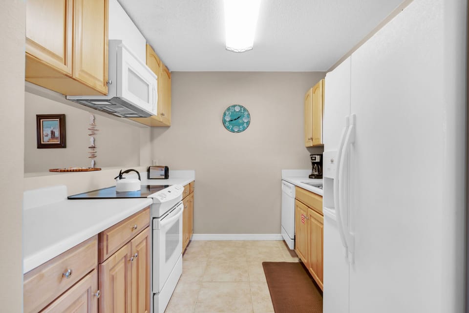 Full kitchen