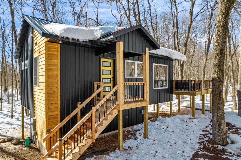 Stairs up to entrance 