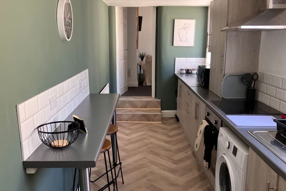 Fully equipped kitchen for easy cooking