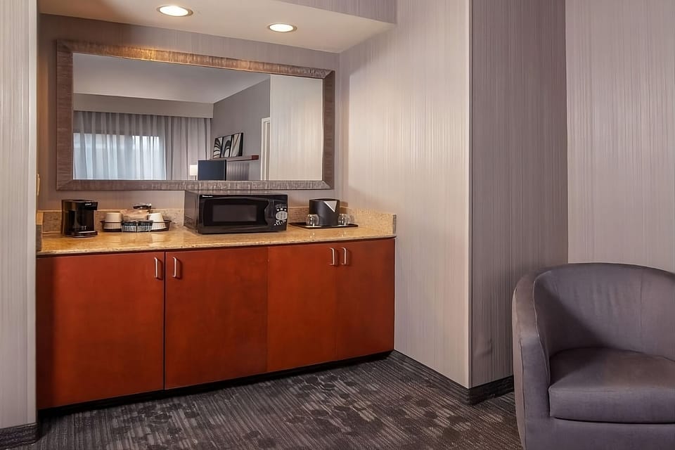 Start the morning with in-room coffee and quick snacks.