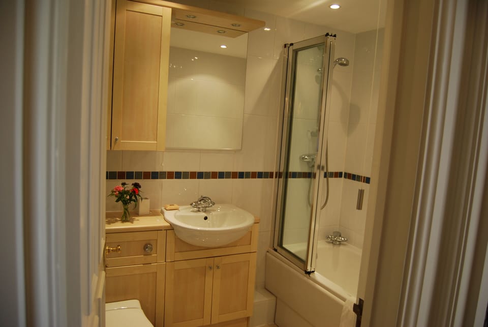 Family bathroom