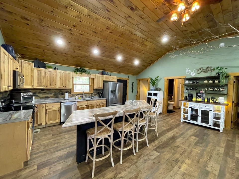 Open kitchen/living room