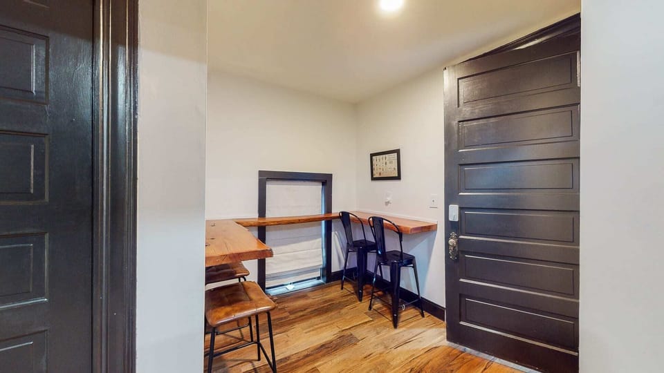 Enjoy the quiet and spacious environment, perfect for collaborative work with up to four people without any disturbances.