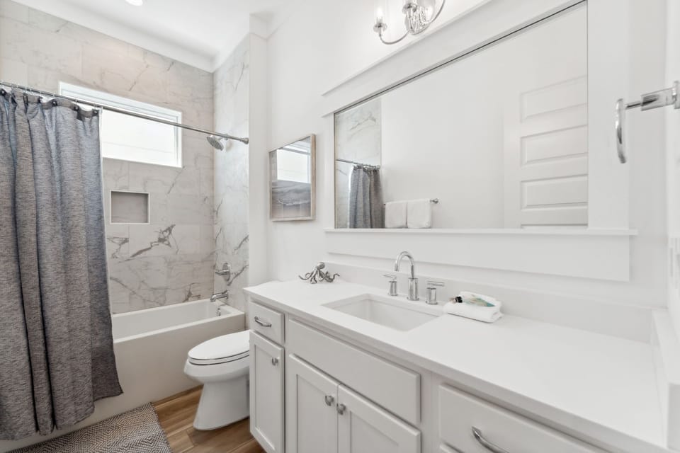 1st Floor bathroom