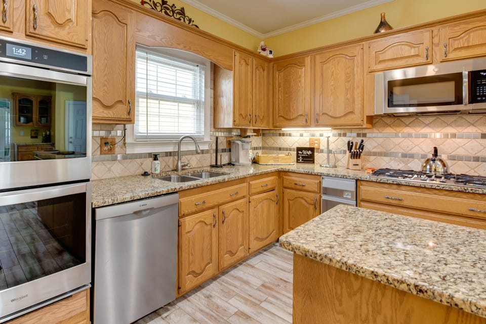 Kitchen | 1st Floor | Blender | Dishware & Flatware | Cooking Basics