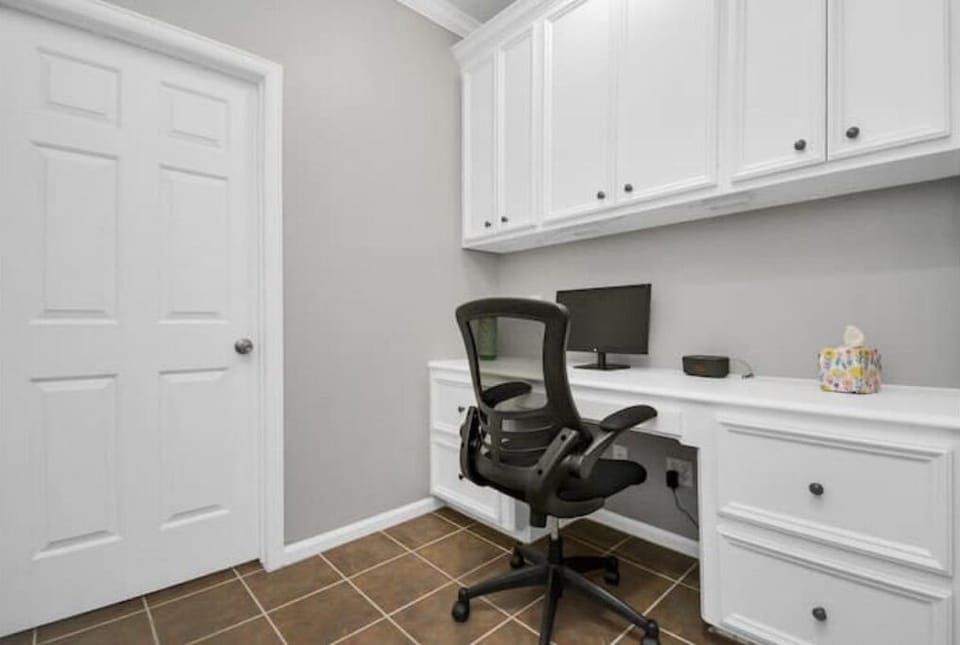 Workspace Area/Office Space/Study Space with Monitor 