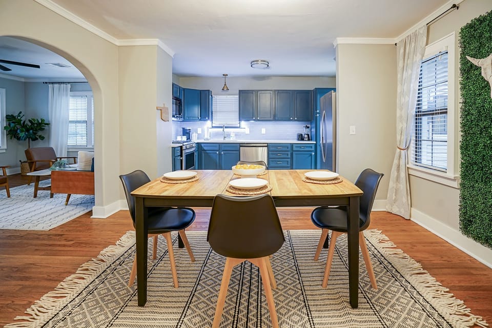 Dining Room / Kitchen