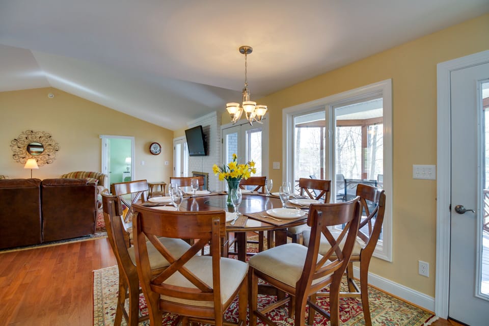 Dining Area | Main Floor | Deck Access