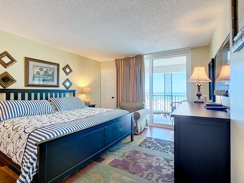 YES, you can see the beach from bed in the Gulf front bedroom