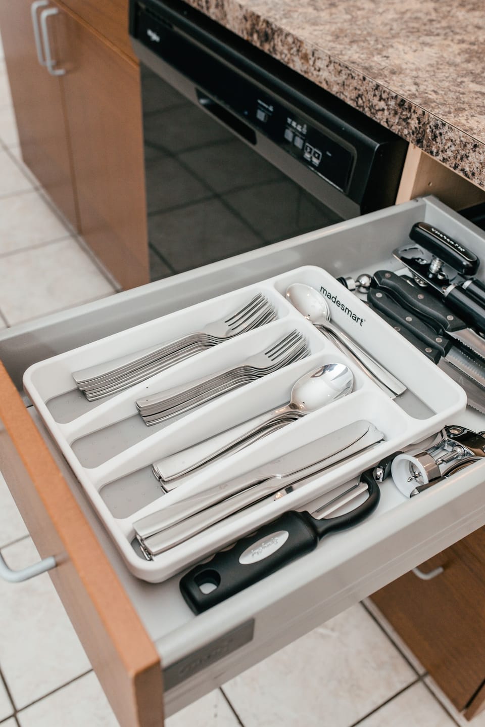 Kitchen utensils provided!