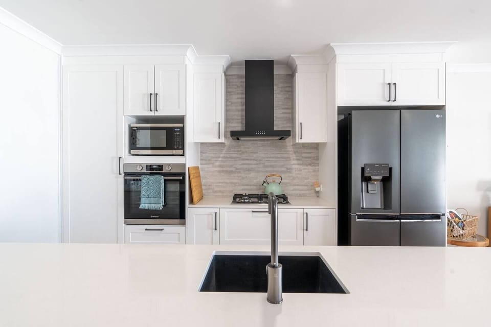 Kitchen: High end modern appliances.