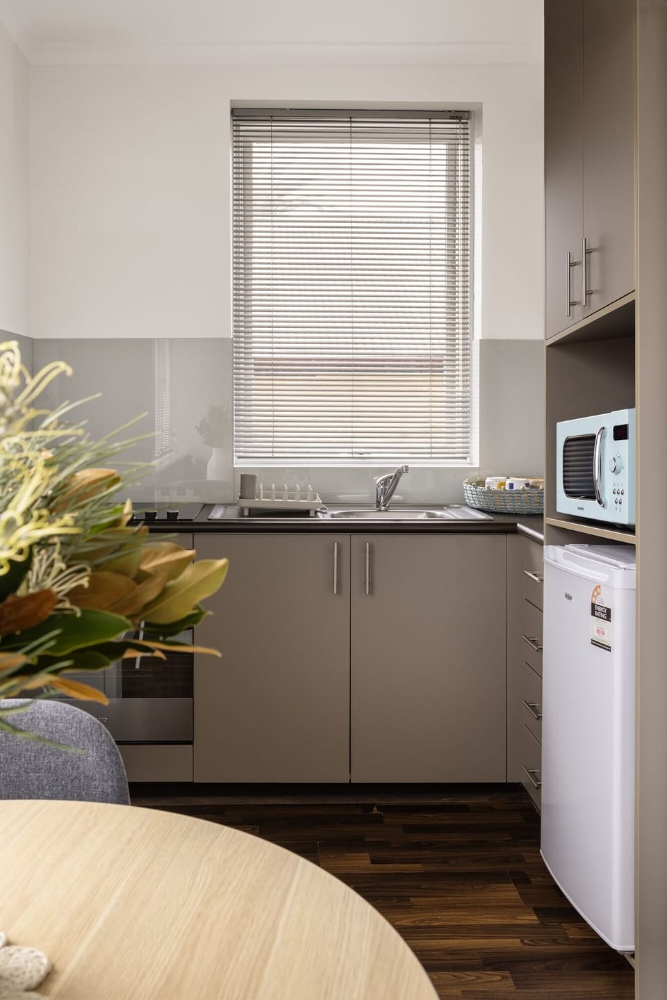 Studio Apartment - kitchen