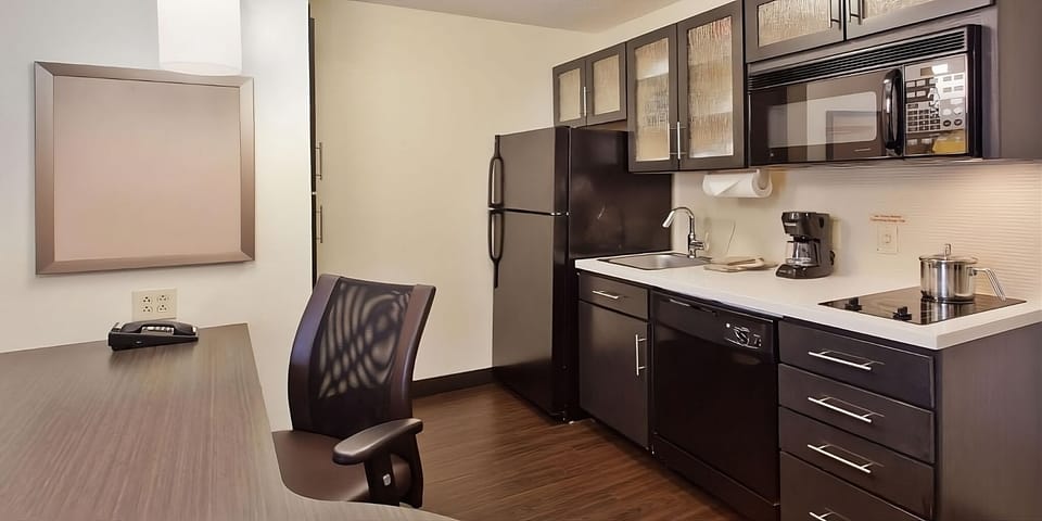 Kitchen. Exact unit will be assigned upon arrival. Views, colors, and decor may vary.
