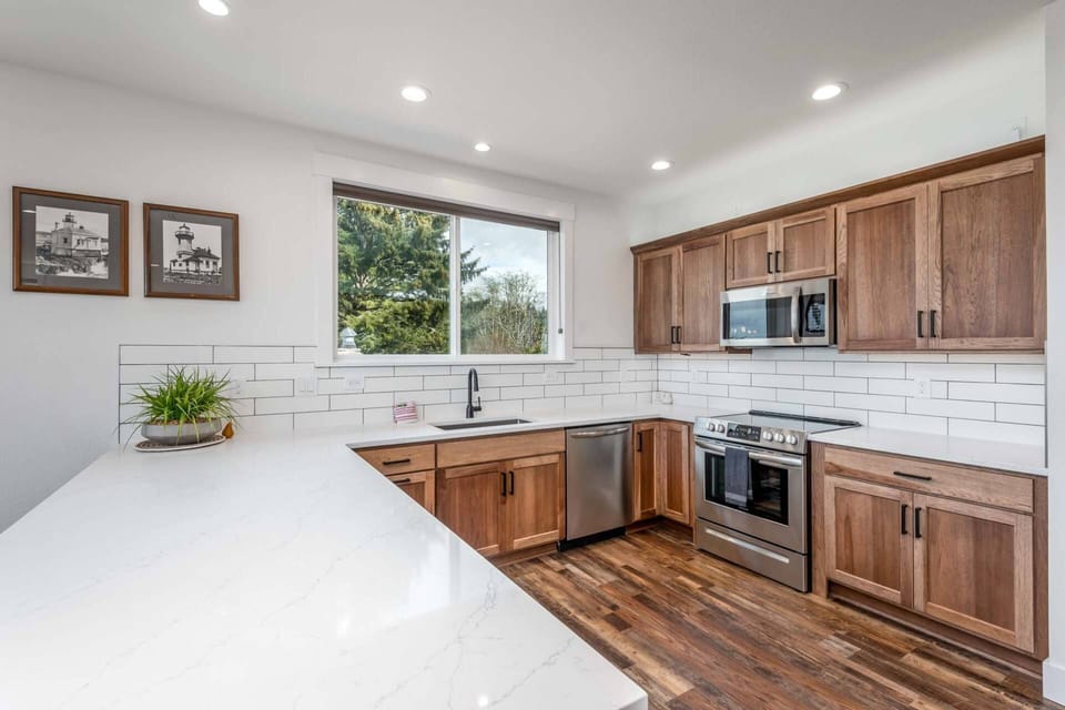 Kitchen Upper Level