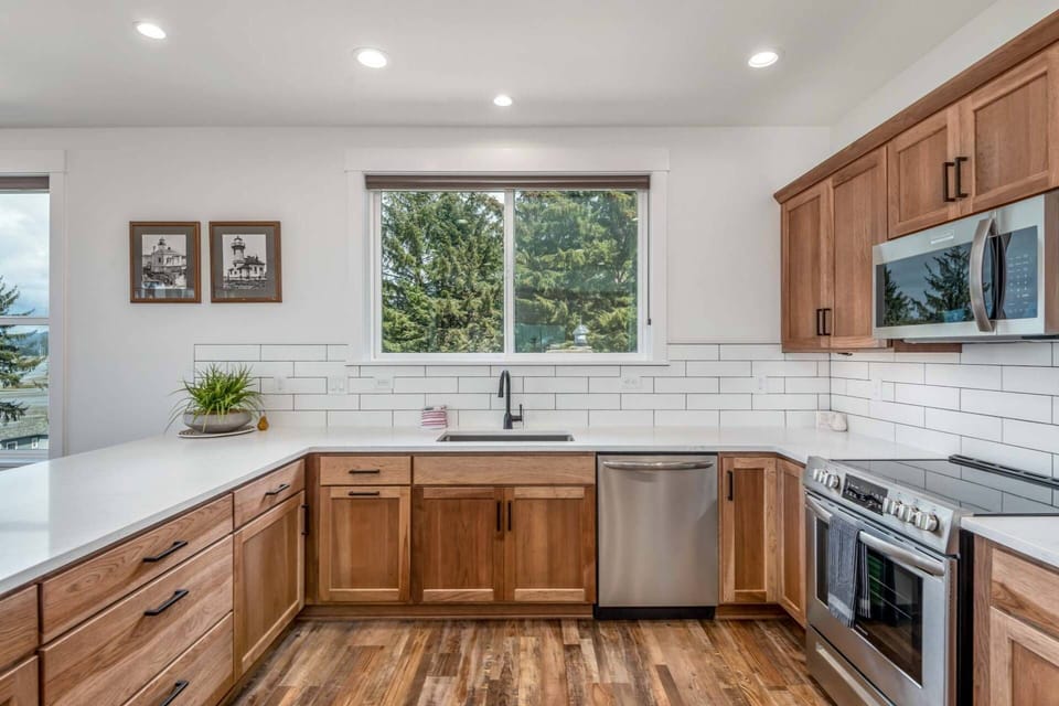 Kitchen Upper Level