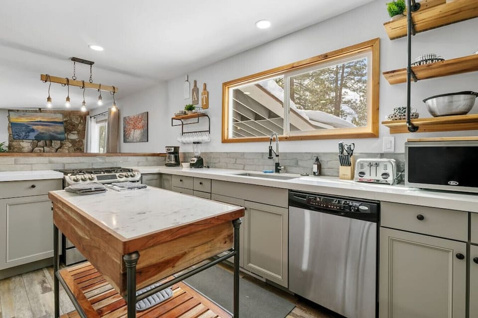 Cook up a storm in our fully equipped, modern kitchen.