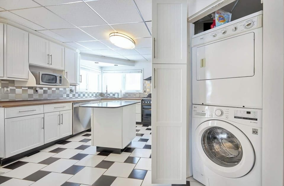 In suite laundry