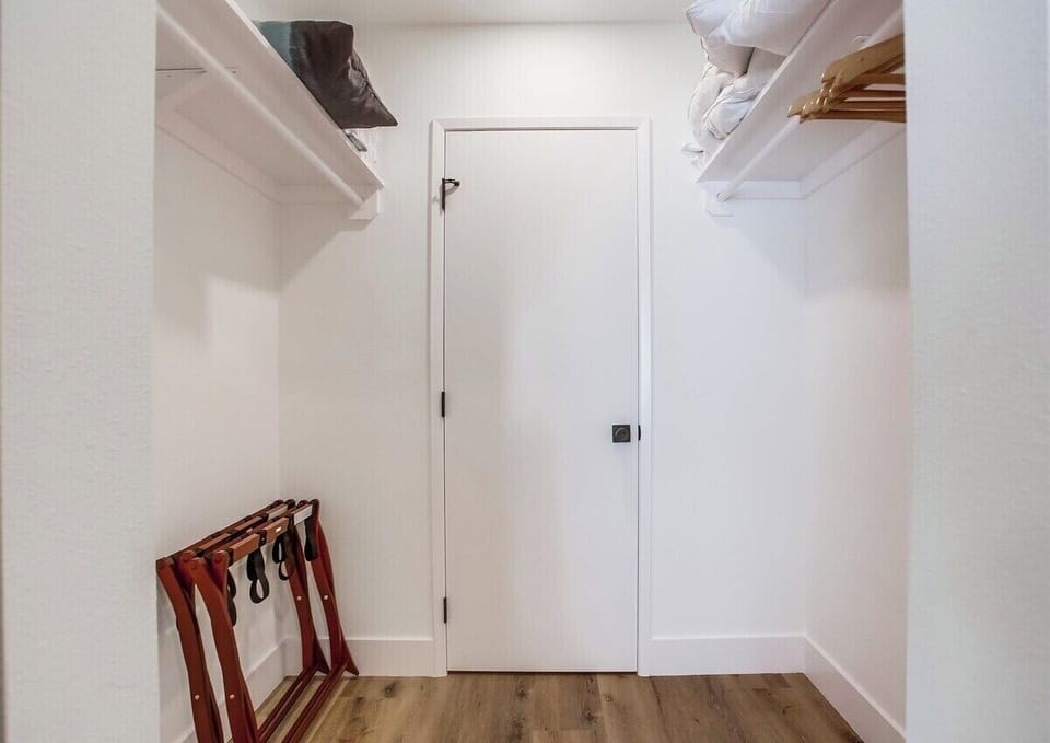 Master bedroom walk-in closet