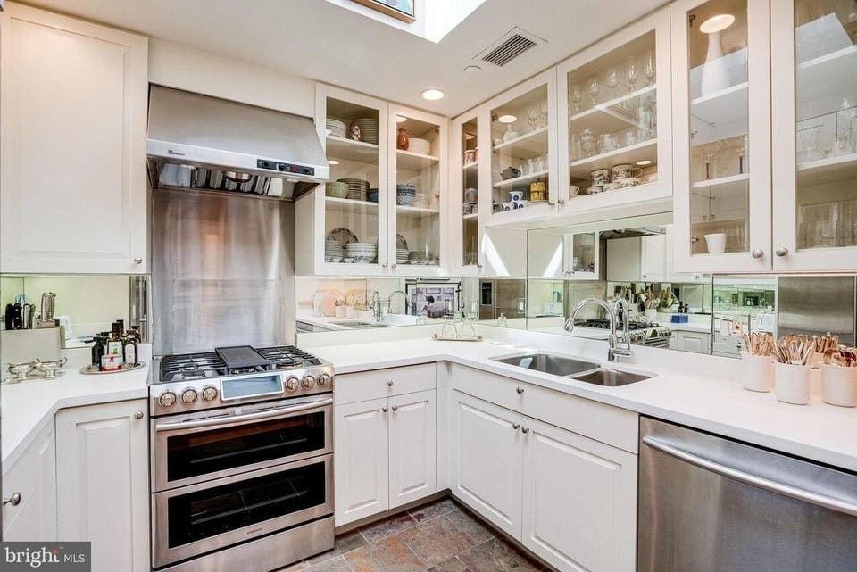 Chef's kitchen