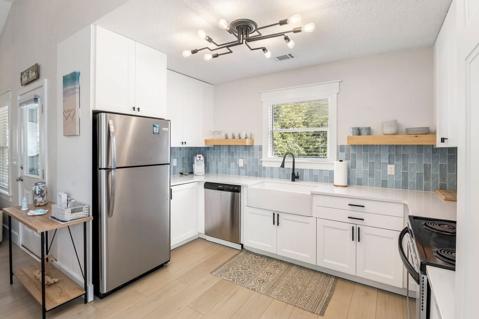 KDN9638: Heaven At The Sound | Kitchen