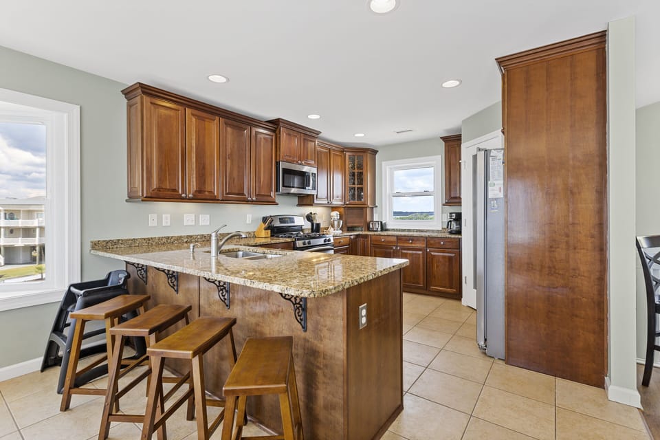 Full Kitchen