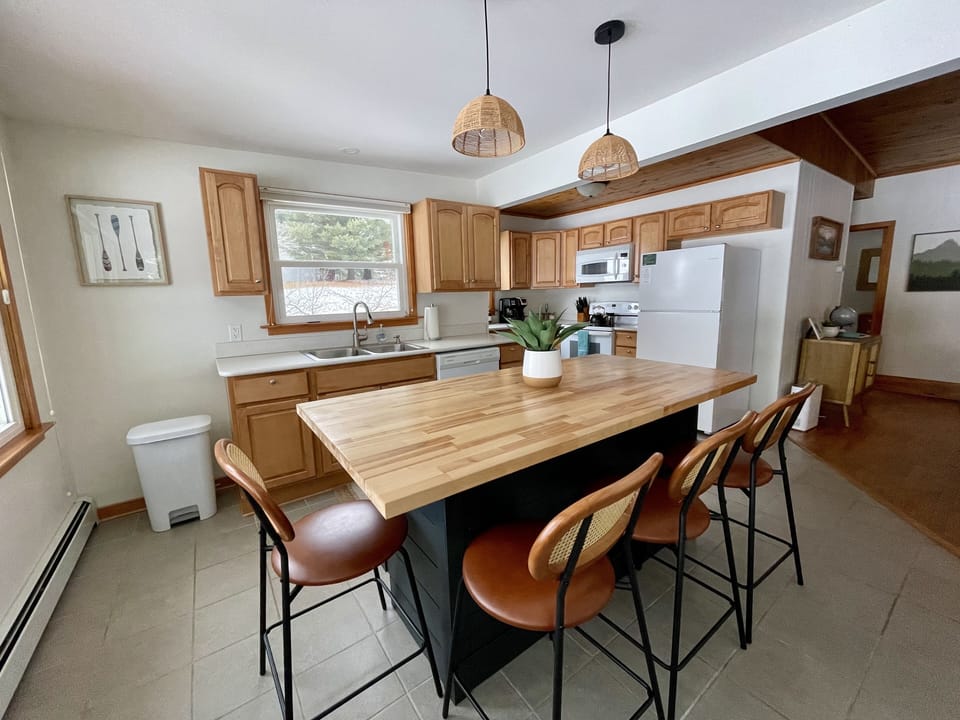 Lots of cabinet space filled with essentials and room for your pantry storage!