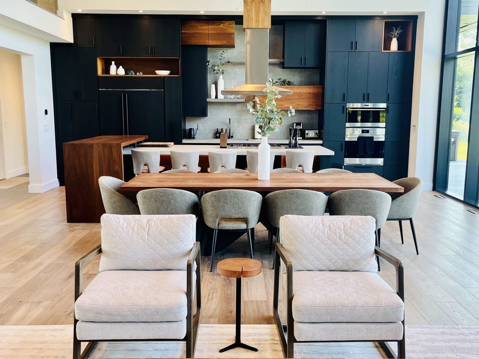 Open concept kitchen & dining well equipped & ready to host.