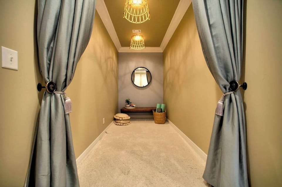 Downstairs Second Master Yoga and Meditation Room: reset your Qi and relax in your own yoga studio!  Includes Yoga mats, blocks, foam roller and essential oil diffuser