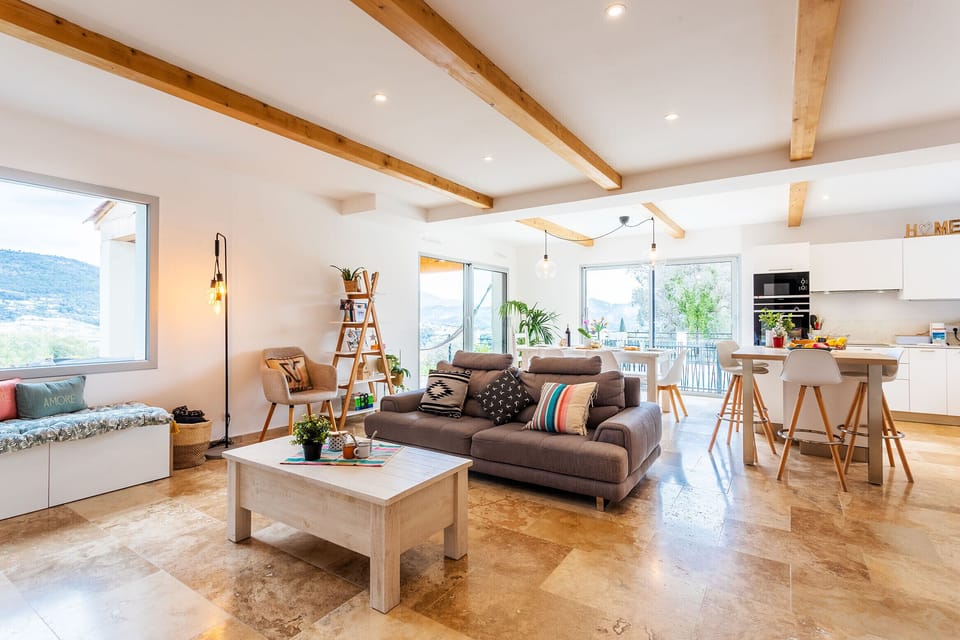 dining room / living room / spacious living room