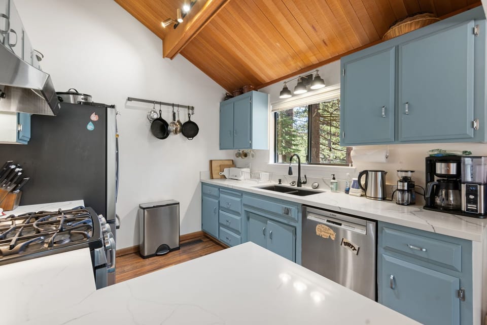 10-web-or-mls-166 Tigertail-45