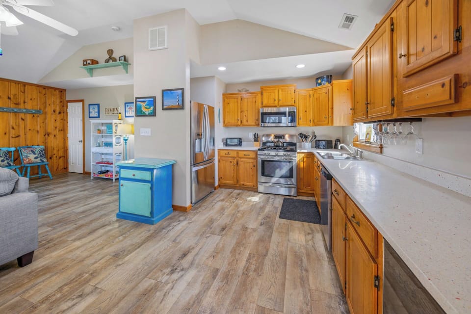 Surf or Sound Realty - 1109 - Down by the Dunes - Kitchen -1