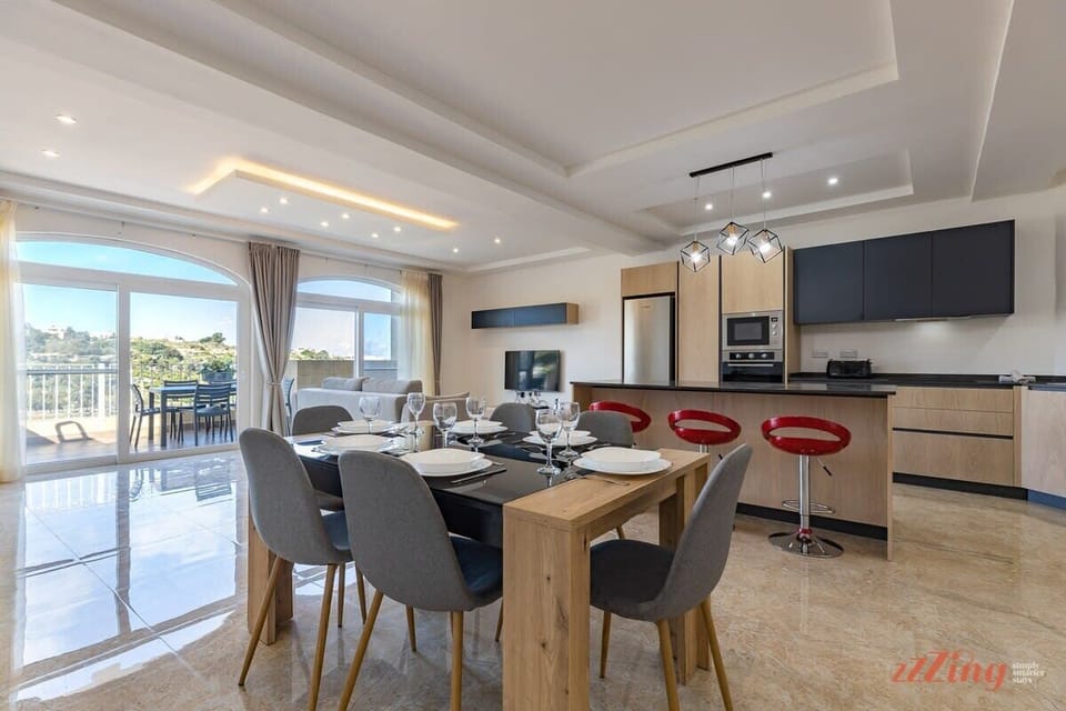 The Kitchen/Living
