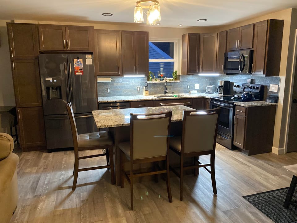 Kitchen/ dining area 