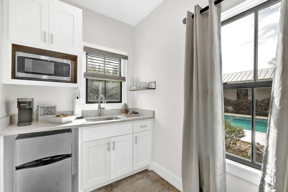 Kitchenette.