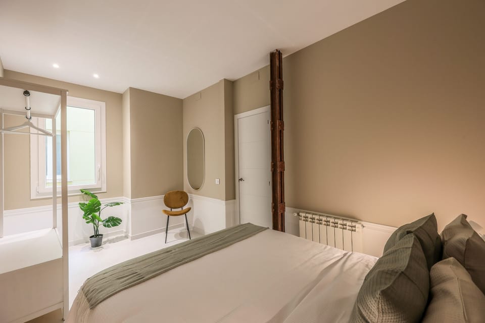 View of the bedroom with double bed