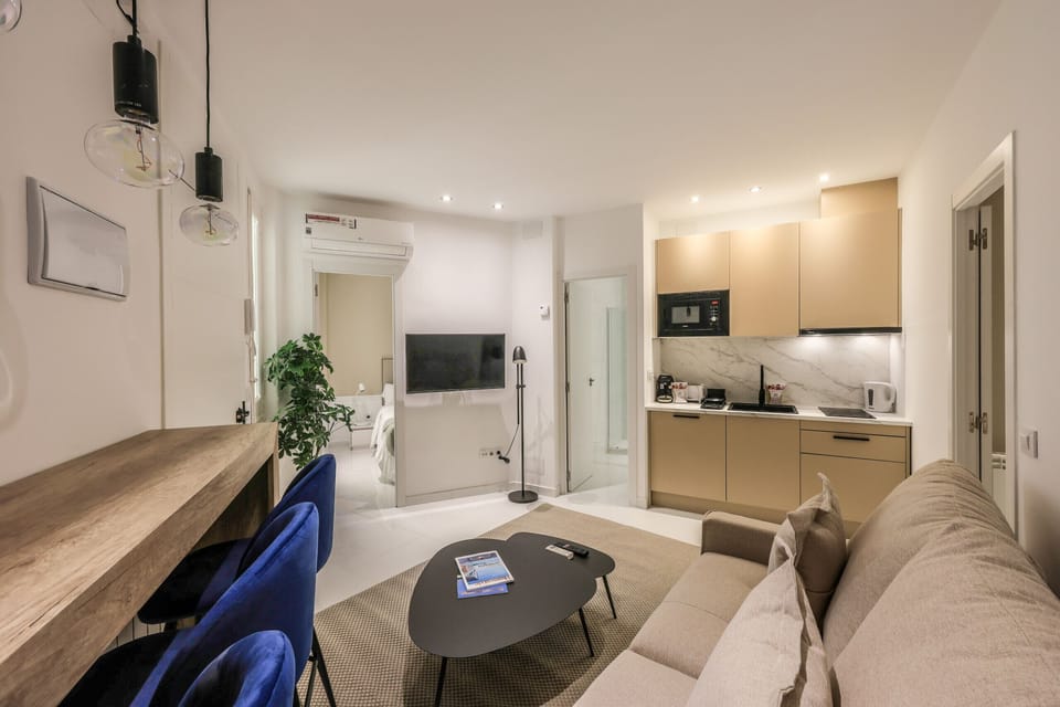 Main view of the lounge space
