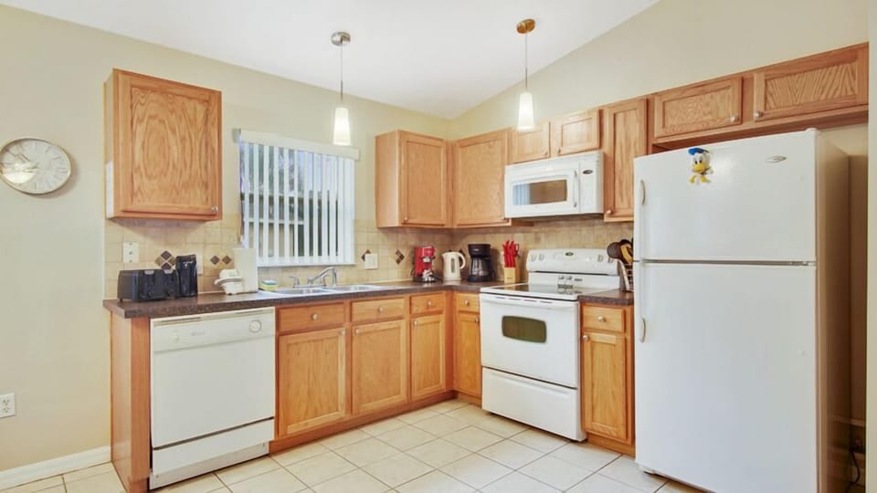 Fully stocked kitchen with everything you need for a quick snack to a family meal.