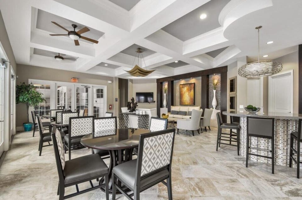 Solterra Indoor Dining/Lounging