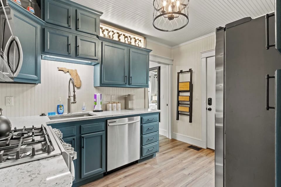 Full kitchen with stainless appliances including dishwasher 