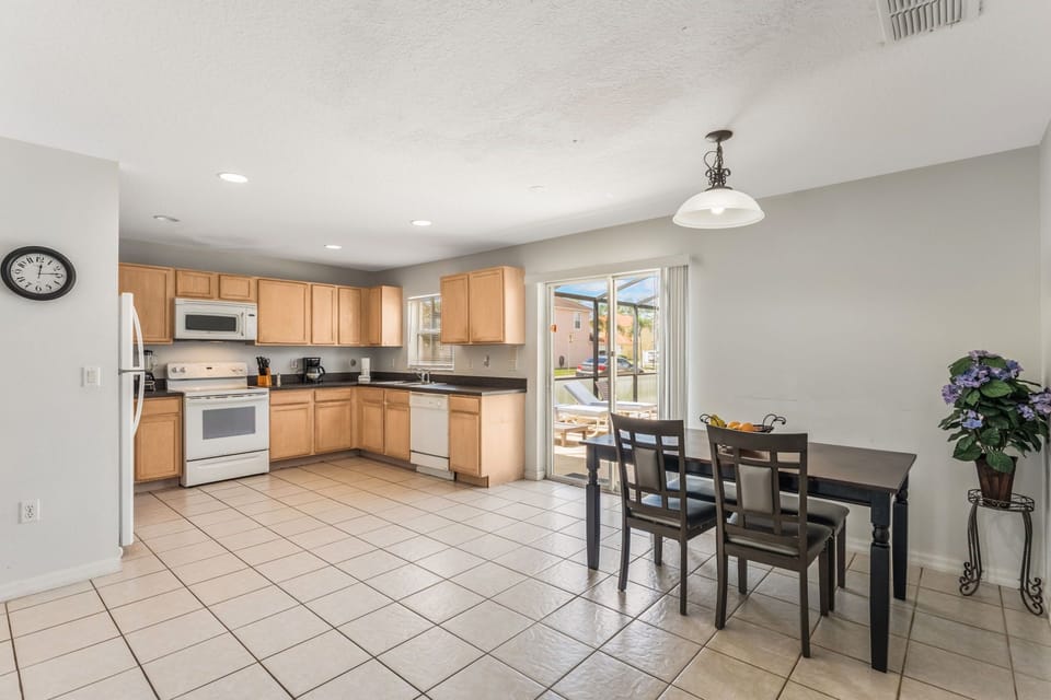 8-web-or-mls-255 Hummingbird Pass-Davenport, FL 33896 - 08.jpg